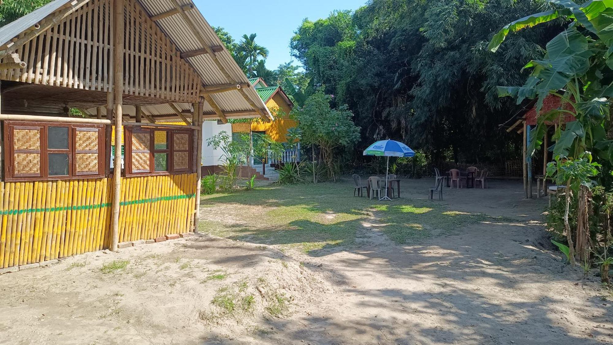 Jyoti Home Bamboo Garden Lodge Majuli Exterior foto